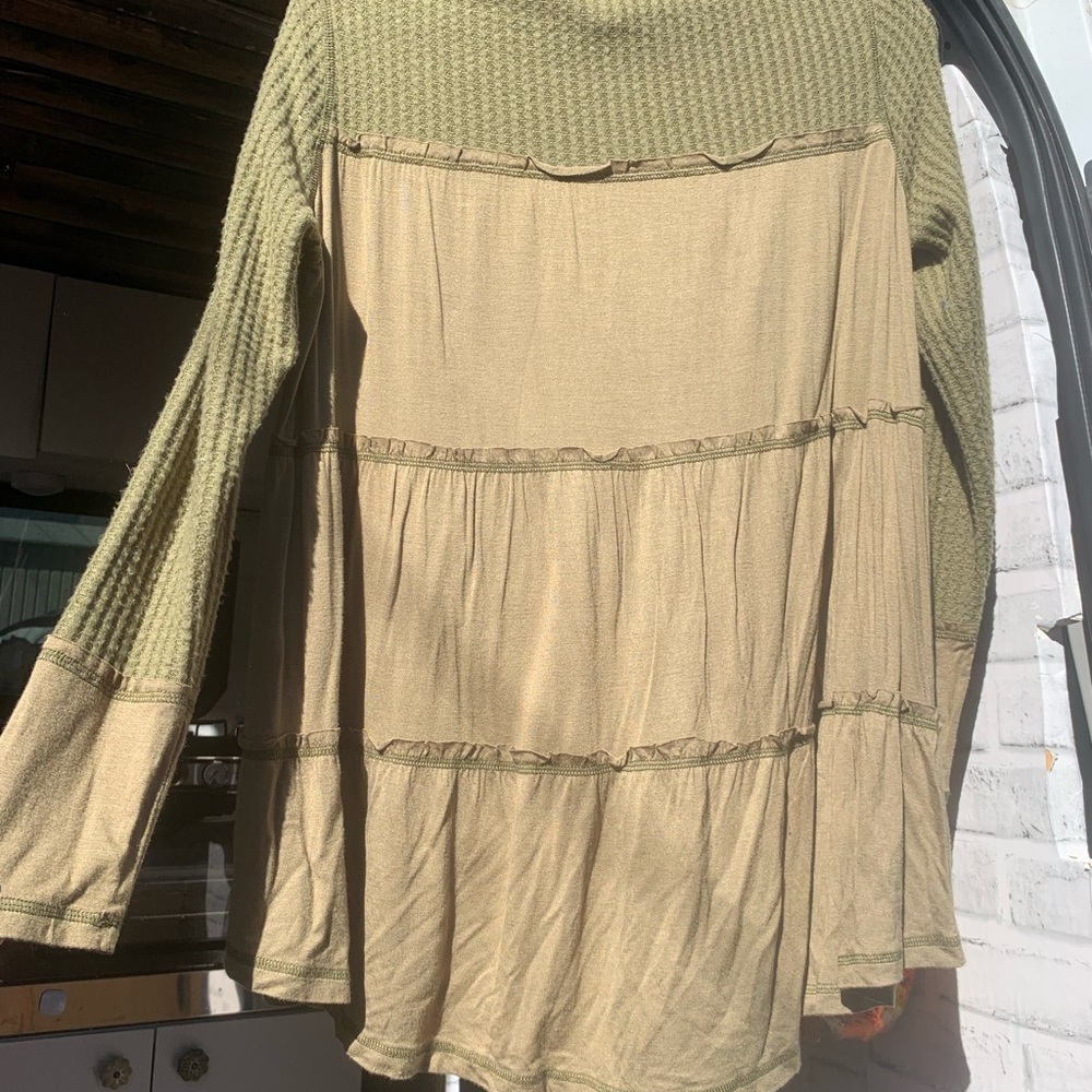 Boutique Ribbed Layered Tunic/Top - Picture 2 of 3